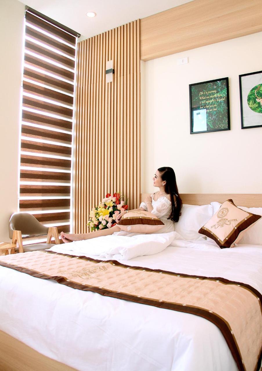 Ruby Luxury Hotel Куинён Экстерьер фото