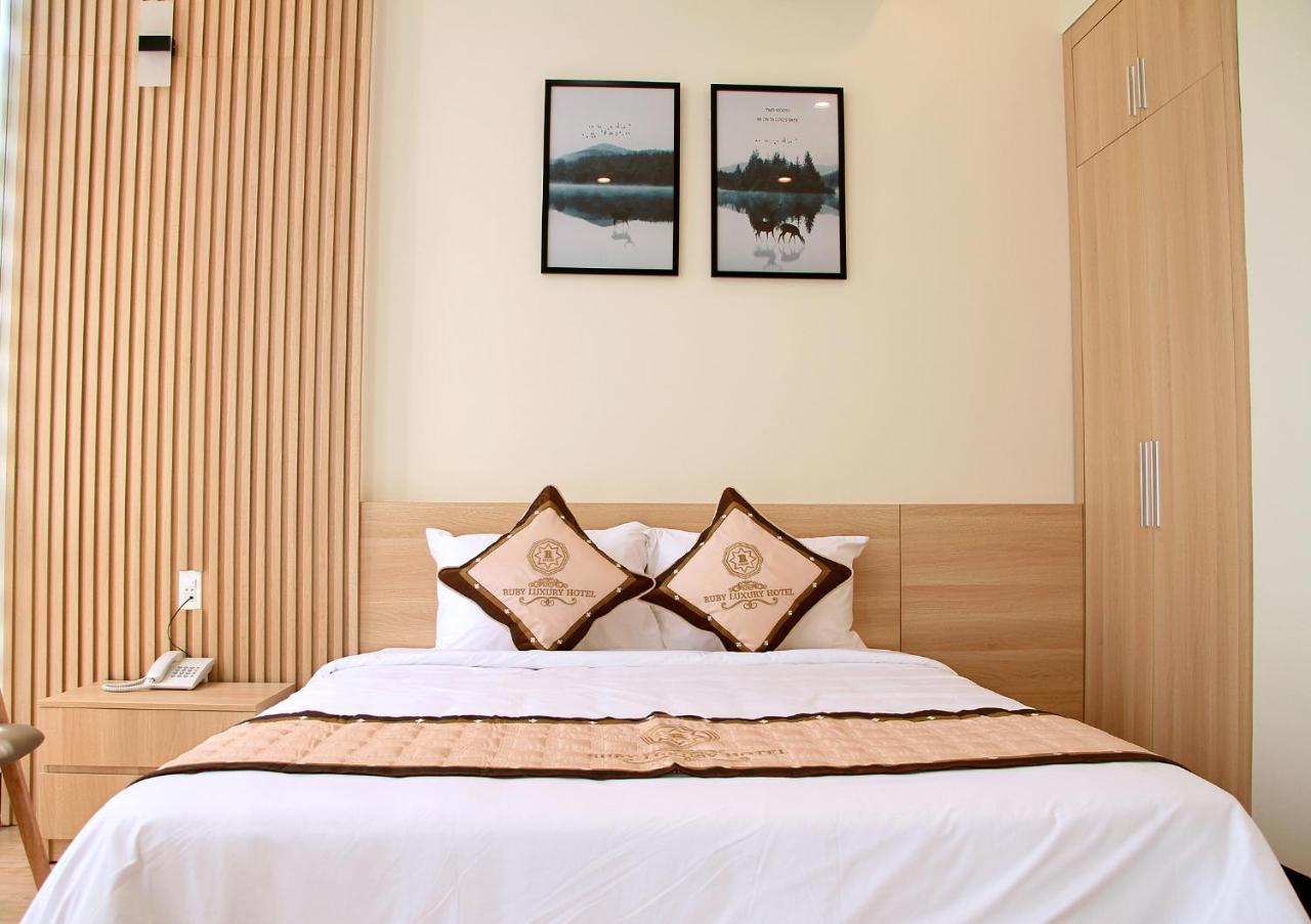 Ruby Luxury Hotel Куинён Экстерьер фото